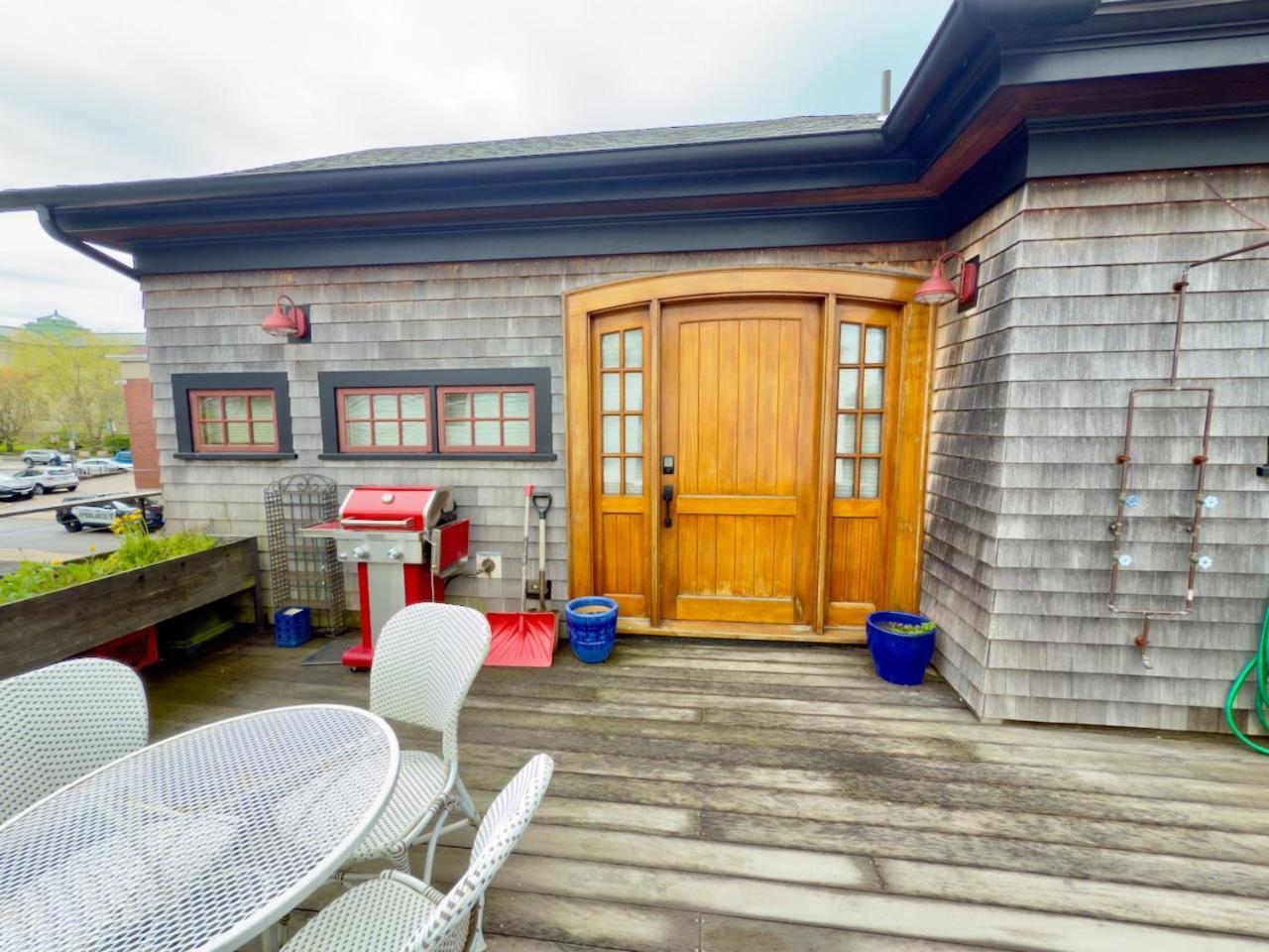 Magical Post And Beam Loft Downtown Newport!酒店 外观 照片