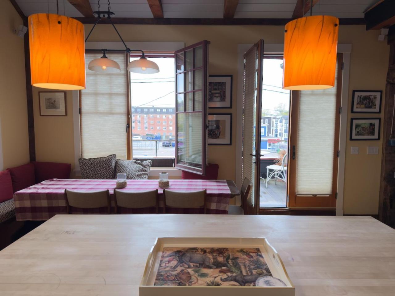Magical Post And Beam Loft Downtown Newport!酒店 外观 照片